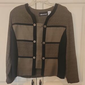 Sag Harbor Black and Forrest Green Patterned Blouse